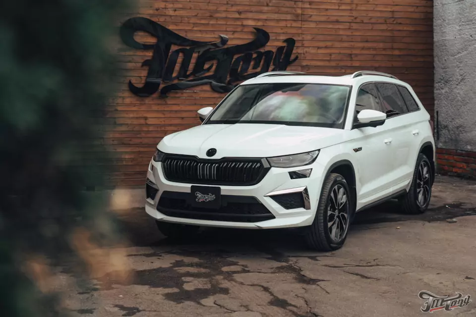 Полировка кузова и обработка керамикой для Skoda Kodiaq